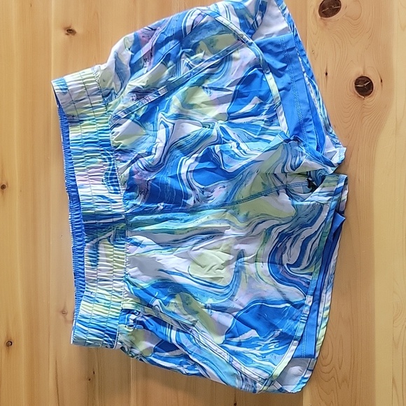 Women's HAUL athletic shorts - Picture 3 of 12